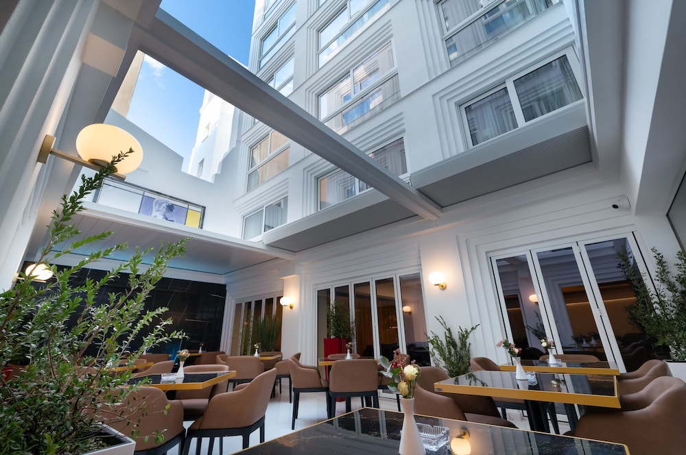 Elia Ermou Athens Hotel — Restaurant & bars in Athens, Attica