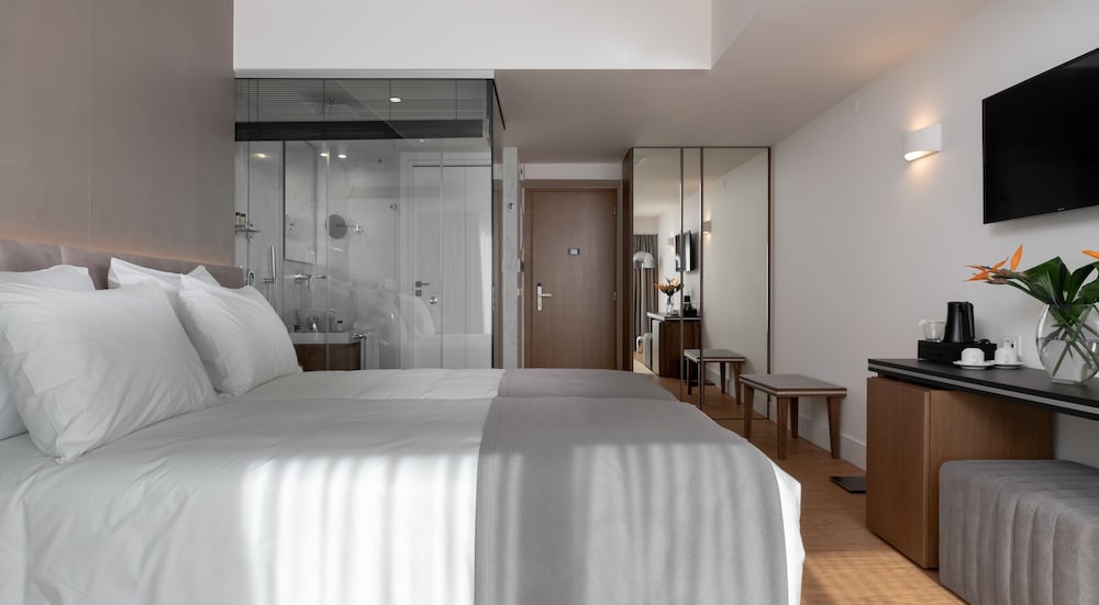 Elia Ermou Athens Hotel — Hotel rooms in Athens, Attica