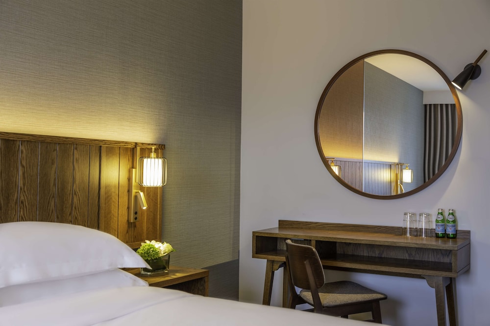 Hyatt Centric The Liberties Dublin — Hotel rooms in Dublin, Dublin City
