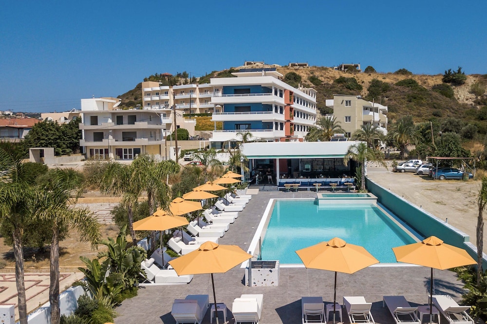 Mazoren Art Hotel — Swimming pool in Faliraki, South Aegean