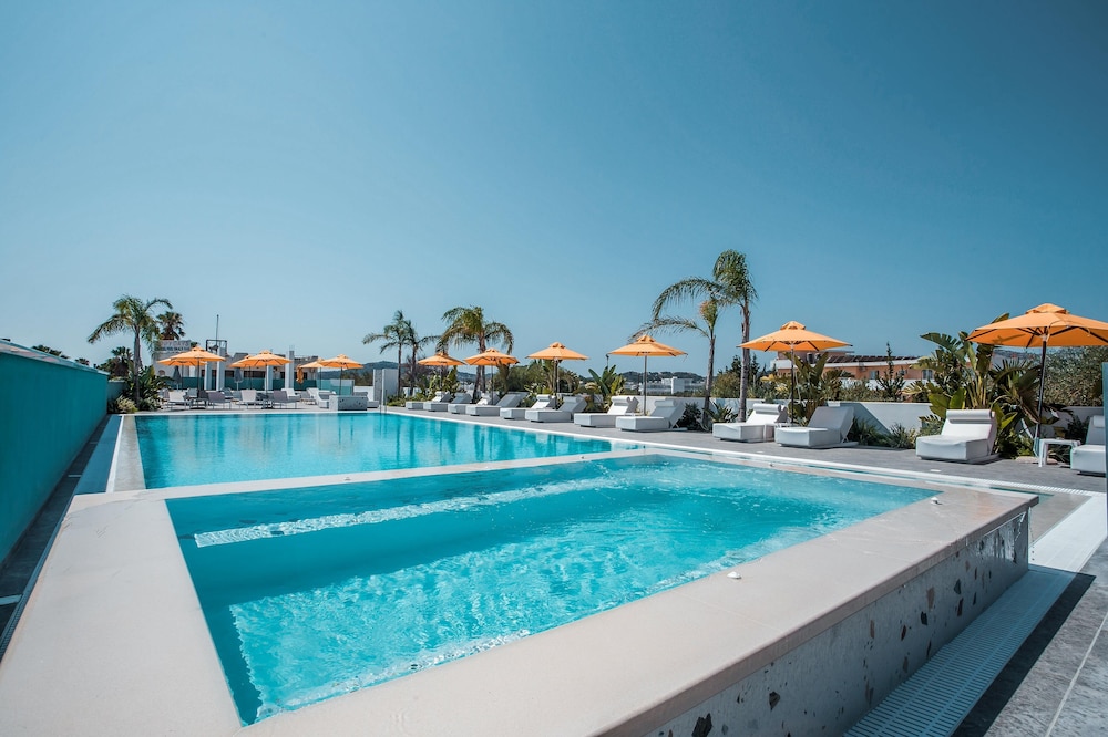 Mazoren Art Hotel — Swimming pool in Faliraki, South Aegean
