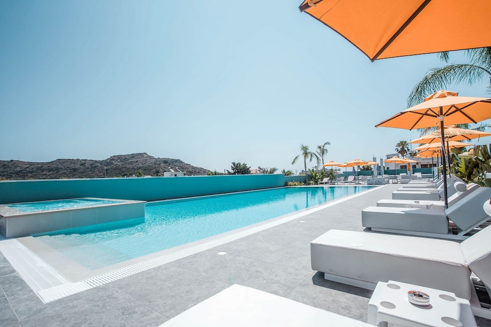 Mazoren Art Hotel — Swimming pool in Faliraki, South Aegean