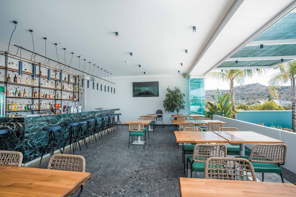 Mazoren Art Hotel — Restaurant & bars in Faliraki, South Aegean