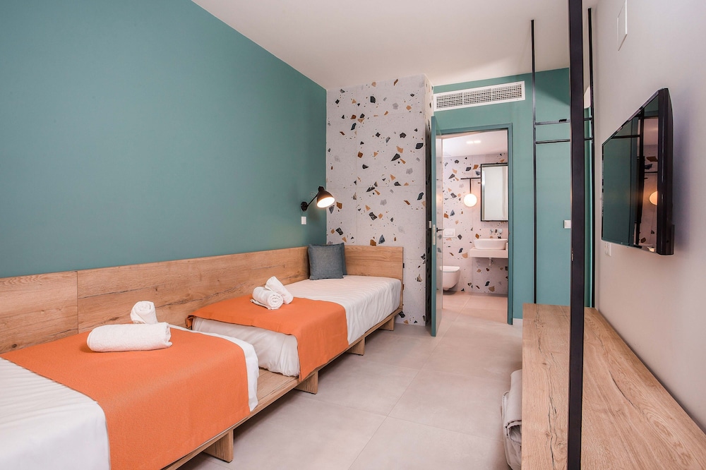 Mazoren Art Hotel — Hotel rooms in Faliraki, South Aegean