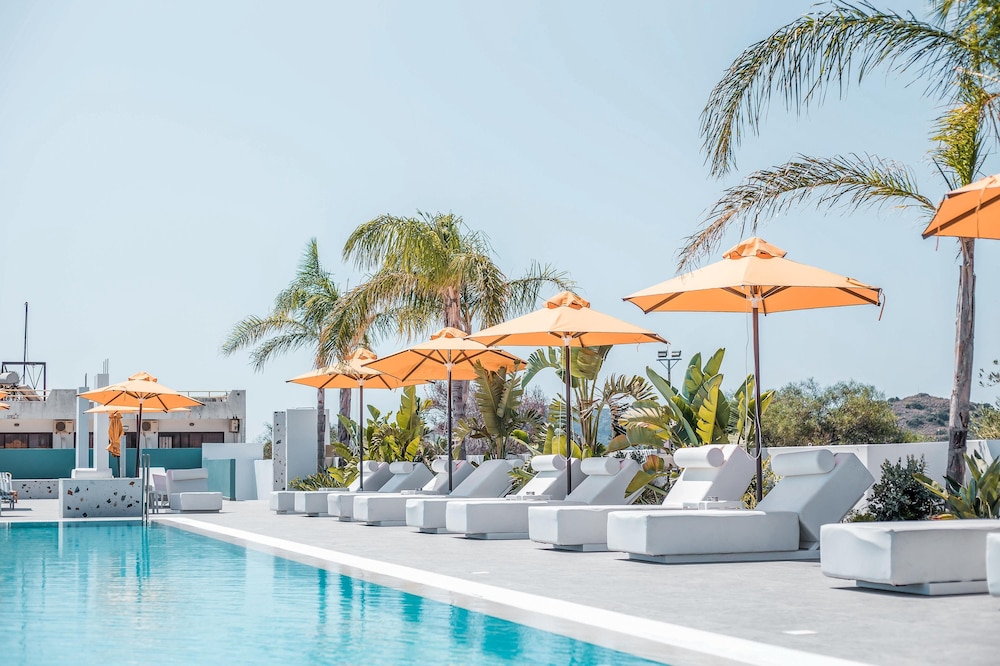 Mazoren Art Hotel — Swimming pool in Faliraki, South Aegean
