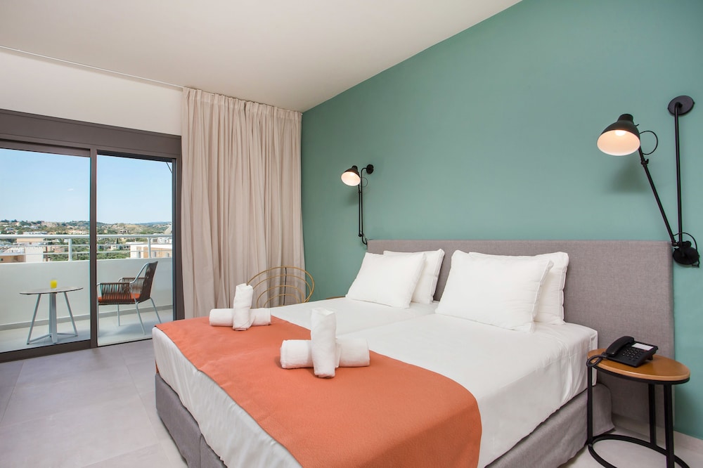 Mazoren Art Hotel — Hotel rooms in Faliraki, South Aegean