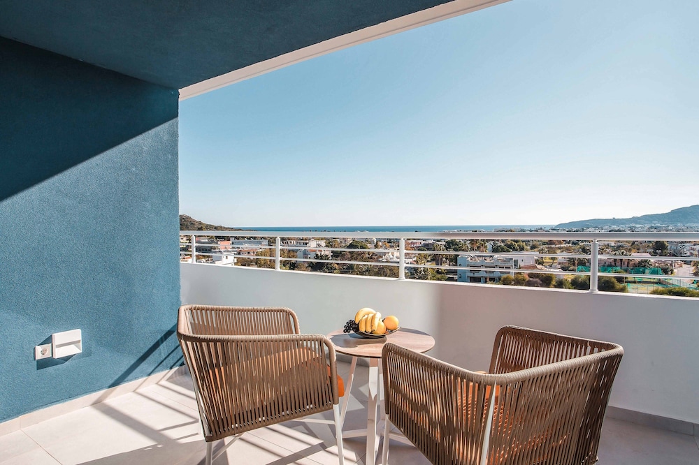 Mazoren Art Hotel — Hotel rooms in Faliraki, South Aegean