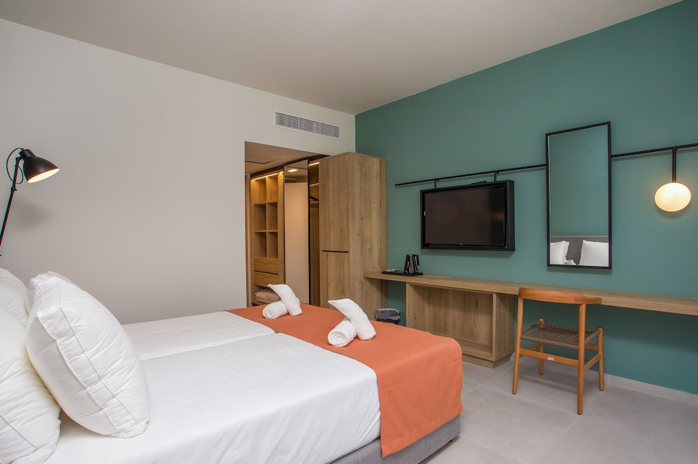Mazoren Art Hotel — Hotel rooms in Faliraki, South Aegean
