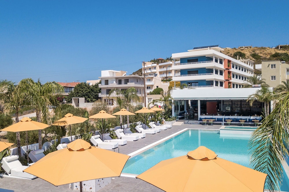 Mazoren Art Hotel — Swimming pool in Faliraki, South Aegean