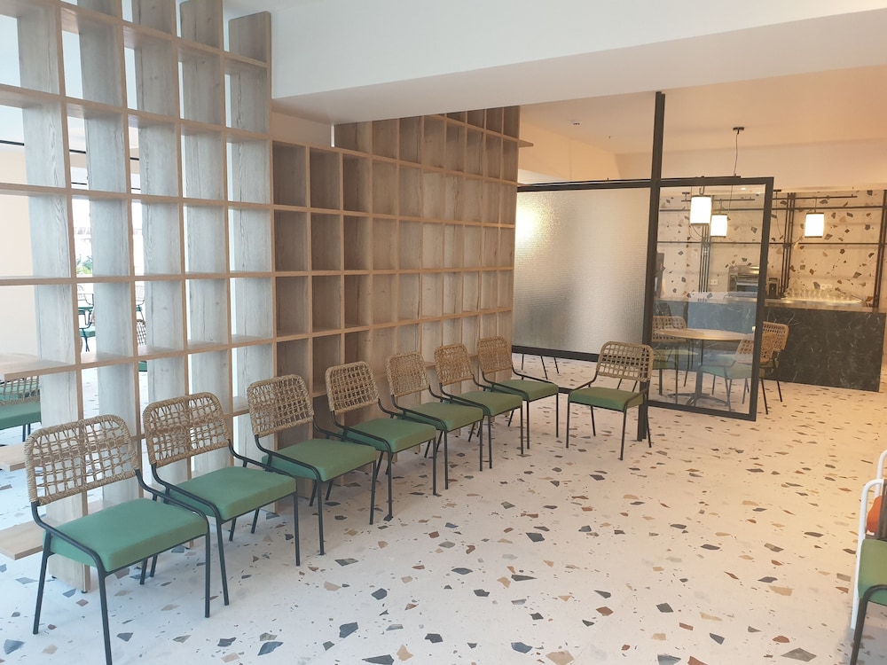 Mazoren Art Hotel — Restaurant & bars in Faliraki, South Aegean