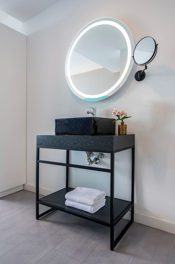 Hotel Puerto de La Luz by Pierre and Vacances — Hotel rooms in Las Palmas, Canary Islands