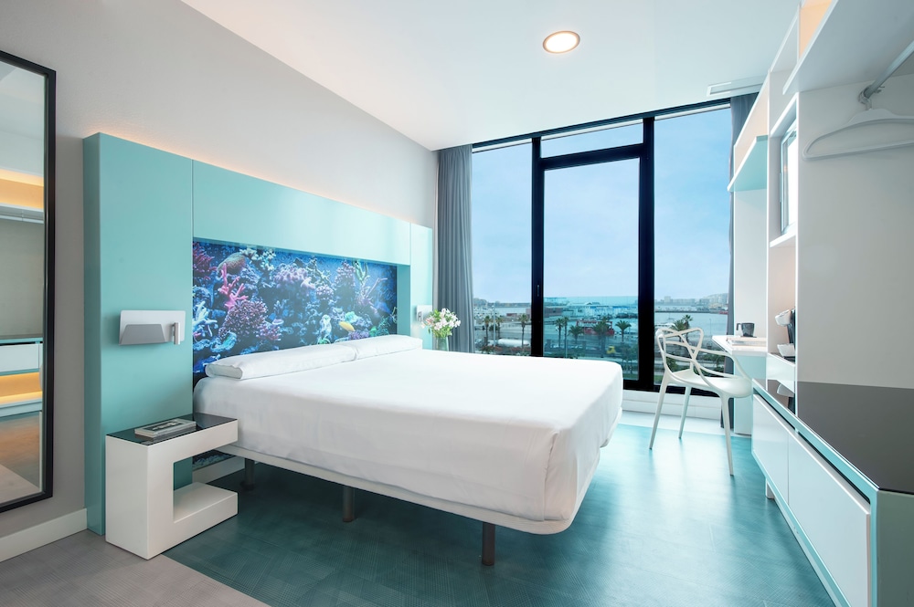 Hotel Puerto de La Luz by Pierre and Vacances — Hotel rooms in Las Palmas, Canary Islands