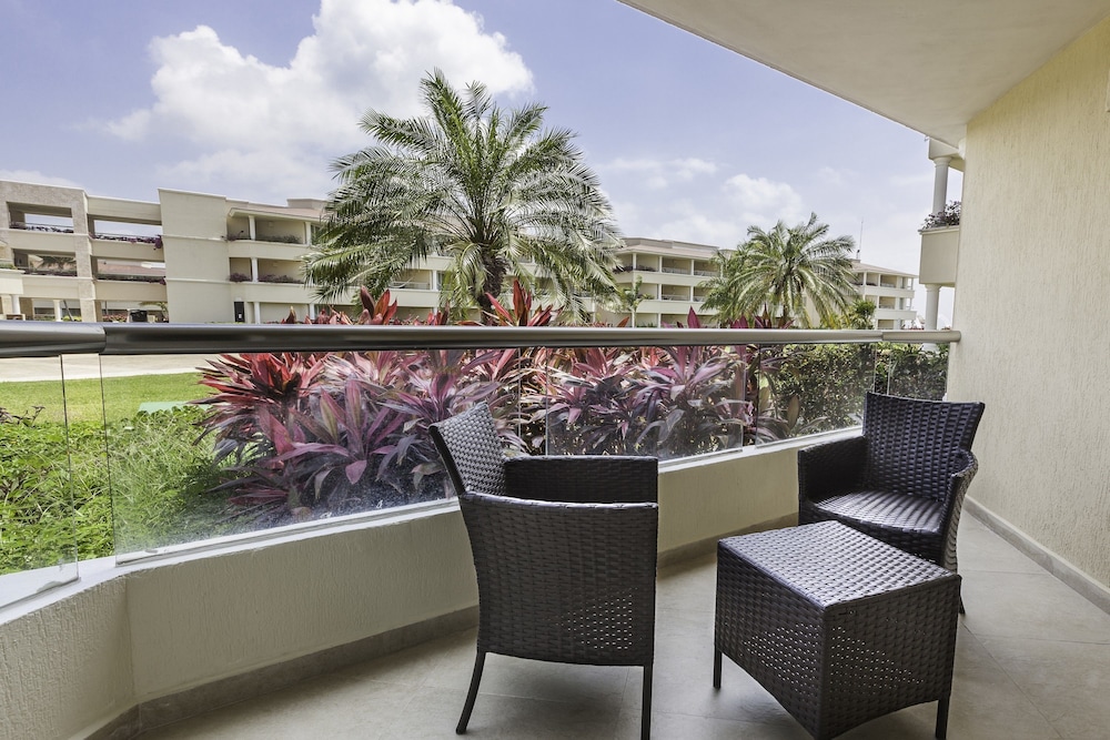 Moon Palace Nizuc - All inclusive — Hotel building in Cancun, Quintana Roo