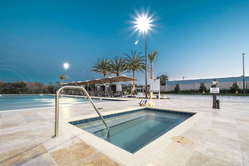 Magic Village Views Trademark Collection by Wyndham — Swimming pool in Kissimmee, Florida