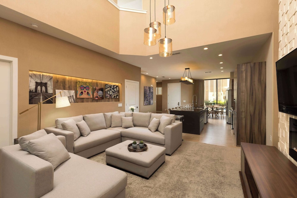 Magic Village Views Trademark Collection by Wyndham — Hotel rooms in Kissimmee, Florida