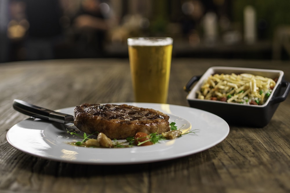 Magic Village Views Trademark Collection by Wyndham — Restaurant & bars in Kissimmee, Florida