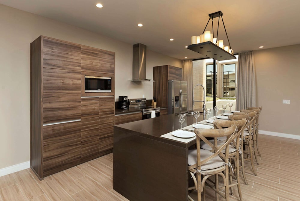 Magic Village Views Trademark Collection by Wyndham — Hotel rooms in Kissimmee, Florida