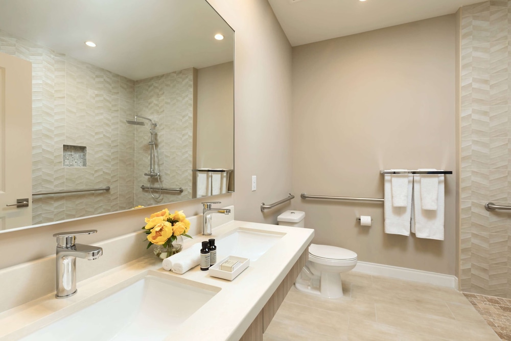 Magic Village Views Trademark Collection by Wyndham — Hotel rooms in Kissimmee, Florida