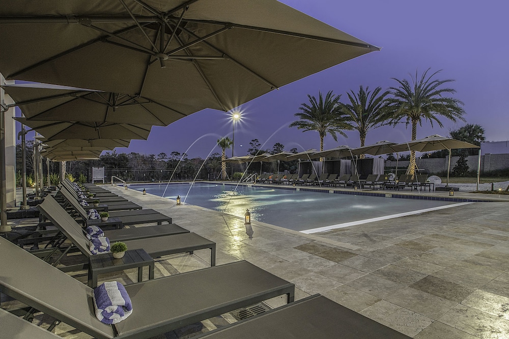 Magic Village Views Trademark Collection by Wyndham — Swimming pool in Kissimmee, Florida