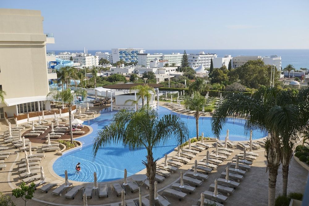Sunrise Oasis Hotel & Waterpark