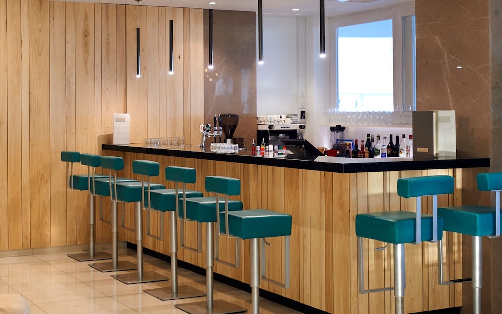 Sunrise Oasis Hotel & Waterpark — Restaurant & bars in Protaras, Famagusta Region