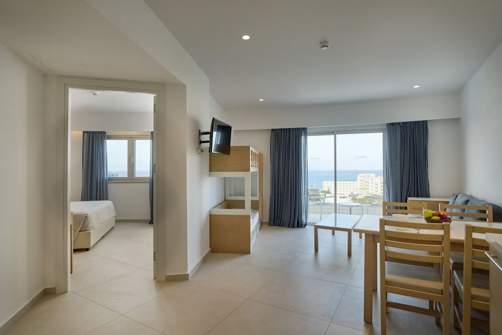 Sunrise Oasis Hotel & Waterpark — Hotel rooms in Protaras, Famagusta Region