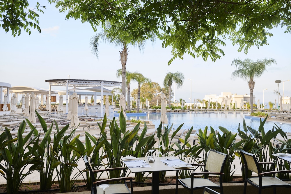 Sunrise Oasis Hotel & Waterpark — Restaurant & bars in Protaras, Famagusta Region