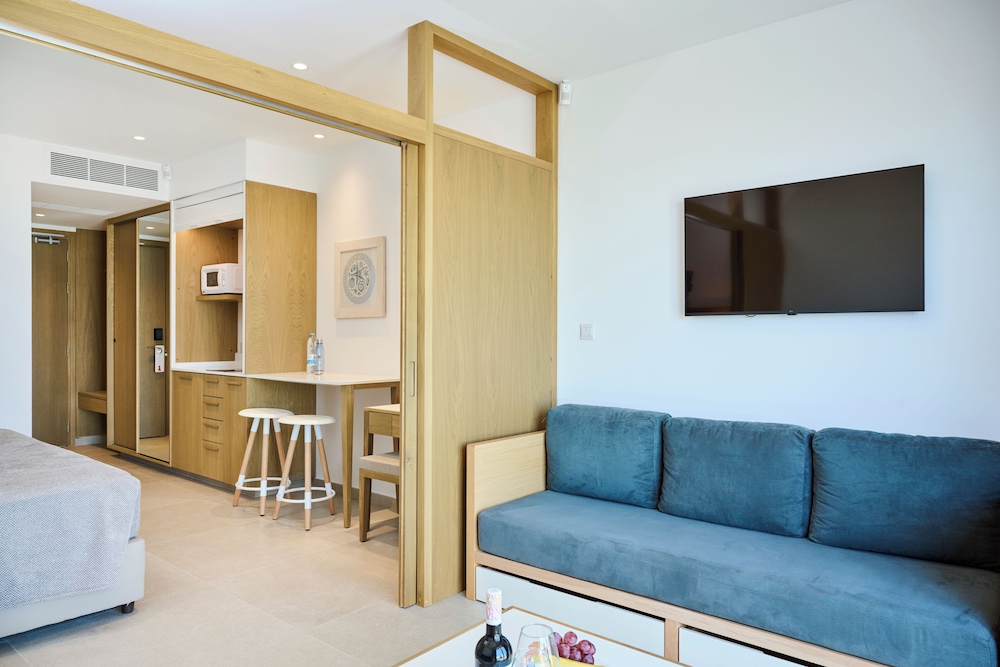 Sunrise Oasis Hotel & Waterpark — Hotel rooms in Protaras, Famagusta Region