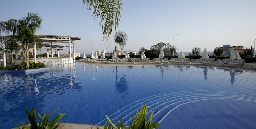 Sunrise Oasis Hotel & Waterpark — Swimming pool in Protaras, Famagusta Region