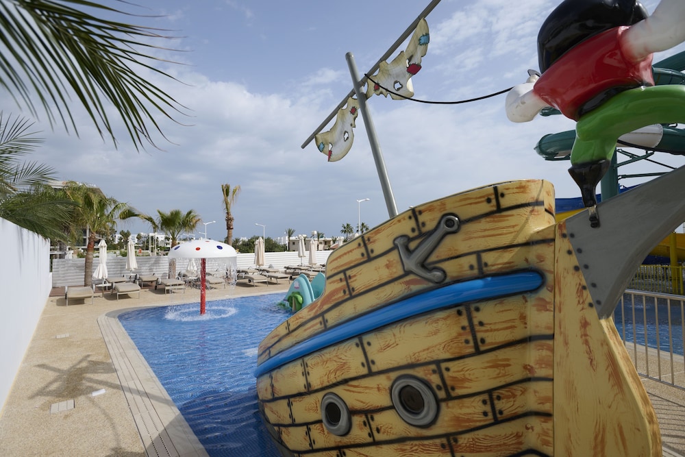 Sunrise Oasis Hotel & Waterpark — Attractions for children in Protaras, Famagusta Region