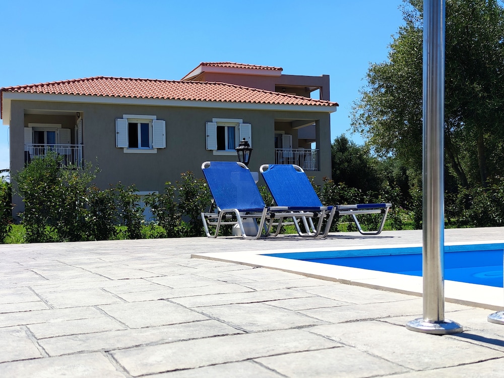Casa de Rosa Apartments — Swimming pool in Svoronata, Ionian Islands