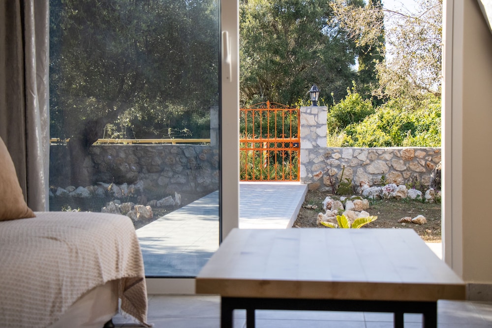 Casa de Rosa Apartments — Swimming pool in Svoronata, Ionian Islands