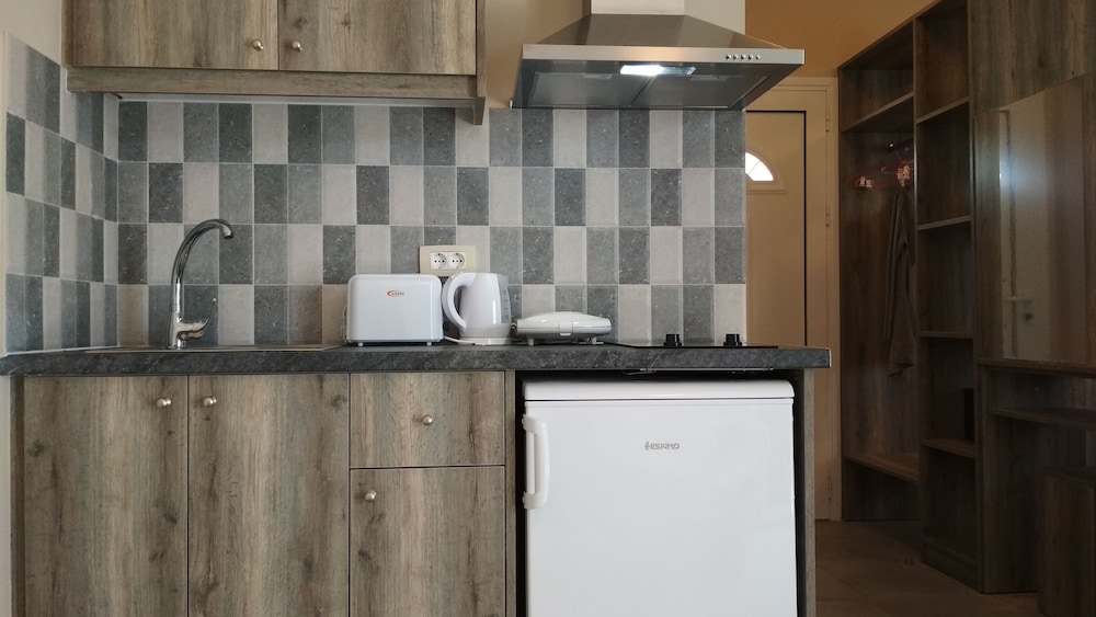 Casa de Rosa Apartments — Hotel rooms in Svoronata, Ionian Islands