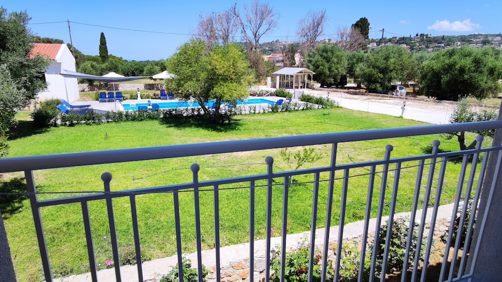 Casa de Rosa Apartments — Swimming pool in Svoronata, Ionian Islands