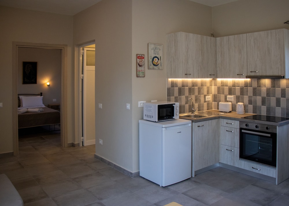 Casa de Rosa Apartments — Hotel rooms in Svoronata, Ionian Islands