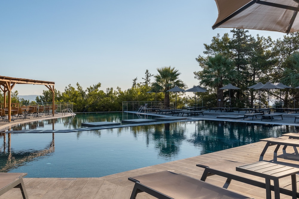 Atalanti Boutique Hotel - Adults Only — Swimming pool in Faliraki, South Aegean