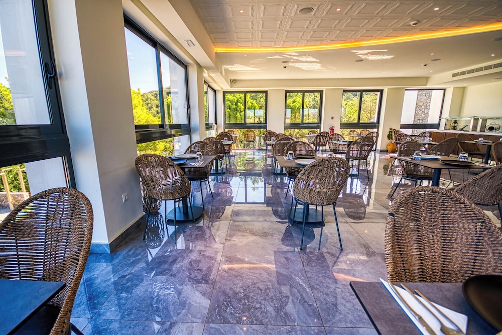 Atalanti Boutique Hotel - Adults Only — Restaurant & bars in Faliraki, South Aegean
