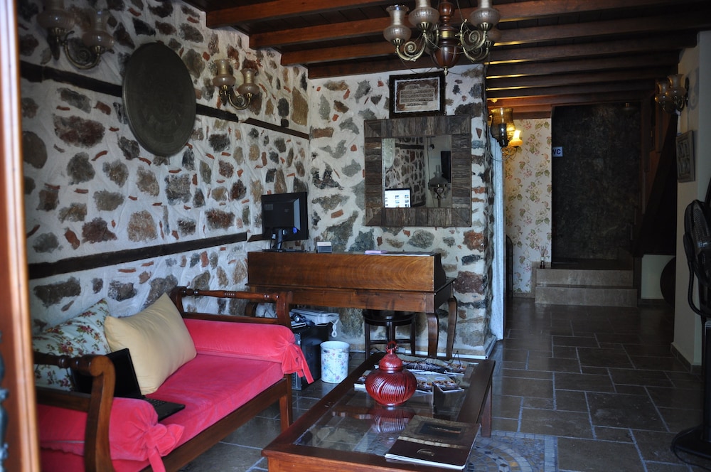 Harmony Boutique Hotel — Hotel building in Alanya