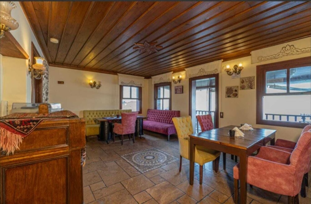 Harmony Boutique Hotel — Restaurant & bars in Alanya
