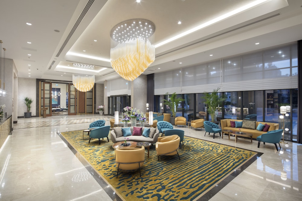 DoubleTree By Hilton Antalya City Centre — Hotel building in Antalya