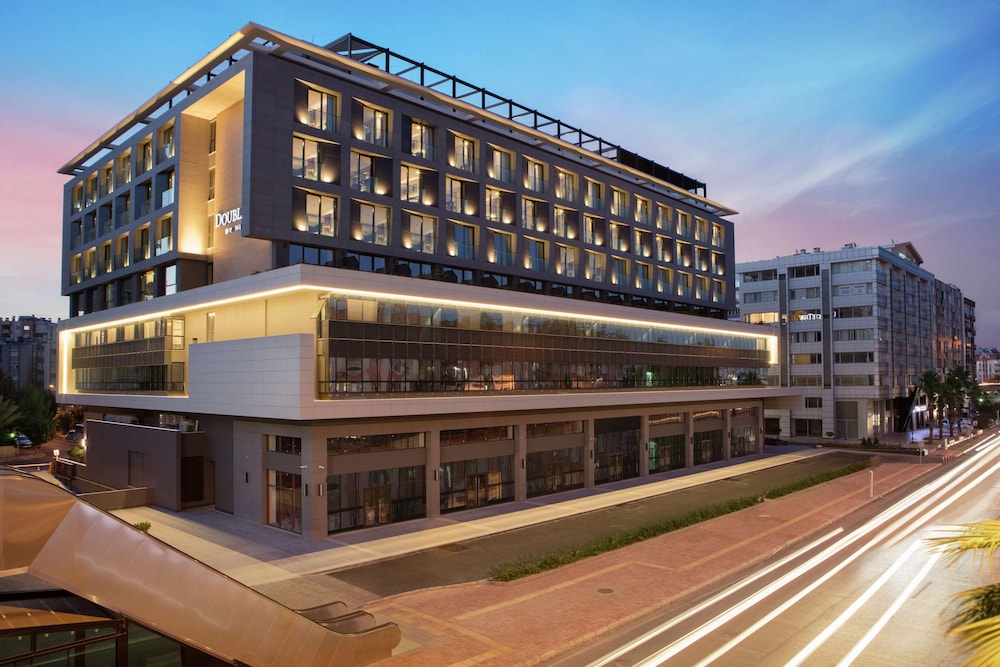 DoubleTree By Hilton Antalya City Centre — Hotel building in Antalya