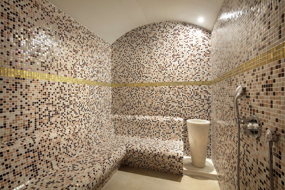 DoubleTree By Hilton Antalya City Centre — Spa in Antalya