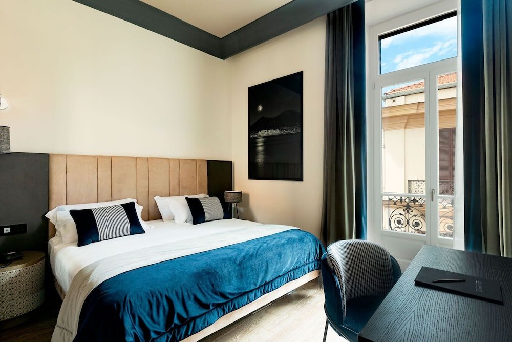 Amadomus Luxury Suites - zdjęcie 2