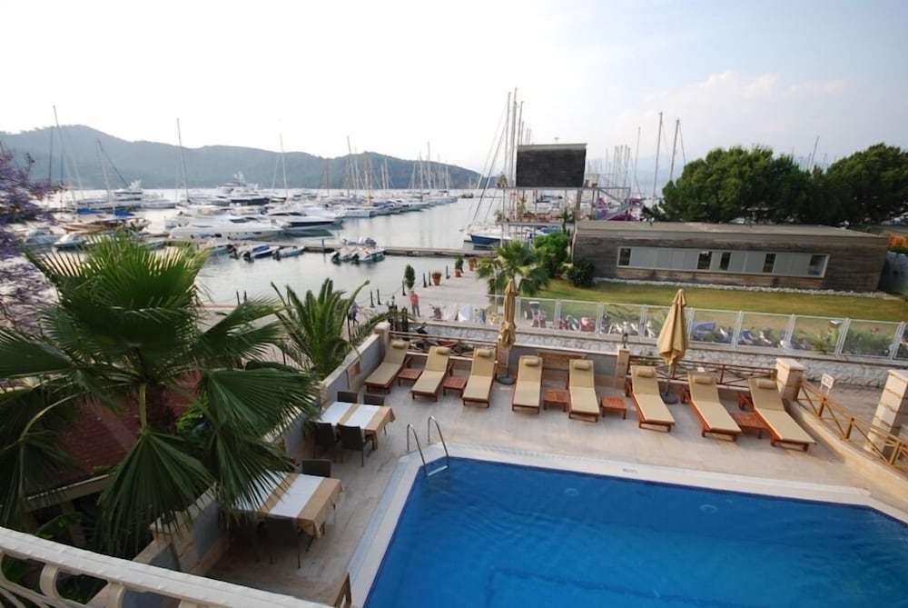 Hotel Doruk — Swimming pool in Fethiye, Mugla