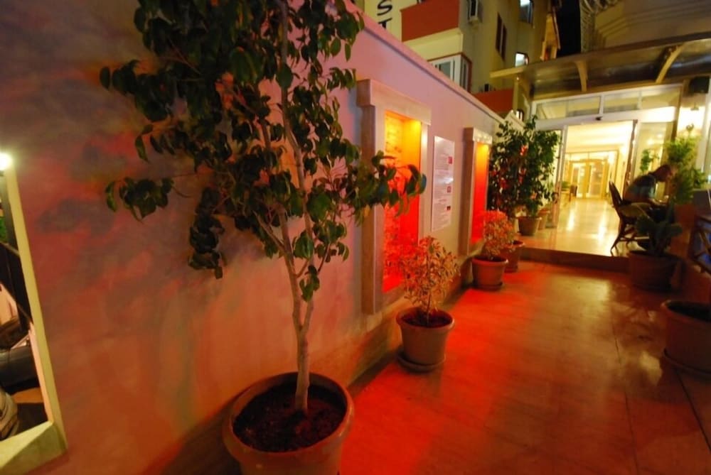 Hotel Doruk — Hotel building in Fethiye, Mugla