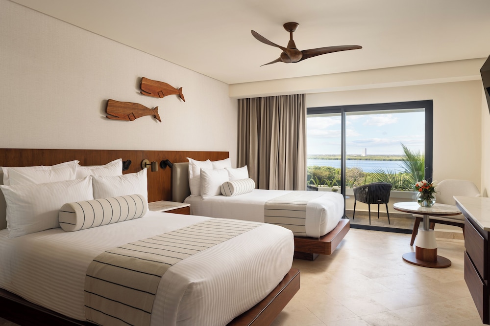 Secrets Mirabel Cancun Resort & Spa - Adults Only - Breathtaking Lagoon and Ocean Views — Hotel rooms in Cancun, Quintana Roo