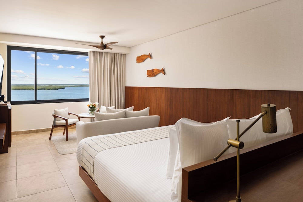 Secrets Mirabel Cancun Resort & Spa - Adults Only - Breathtaking Lagoon and Ocean Views — Hotel rooms in Cancun, Quintana Roo