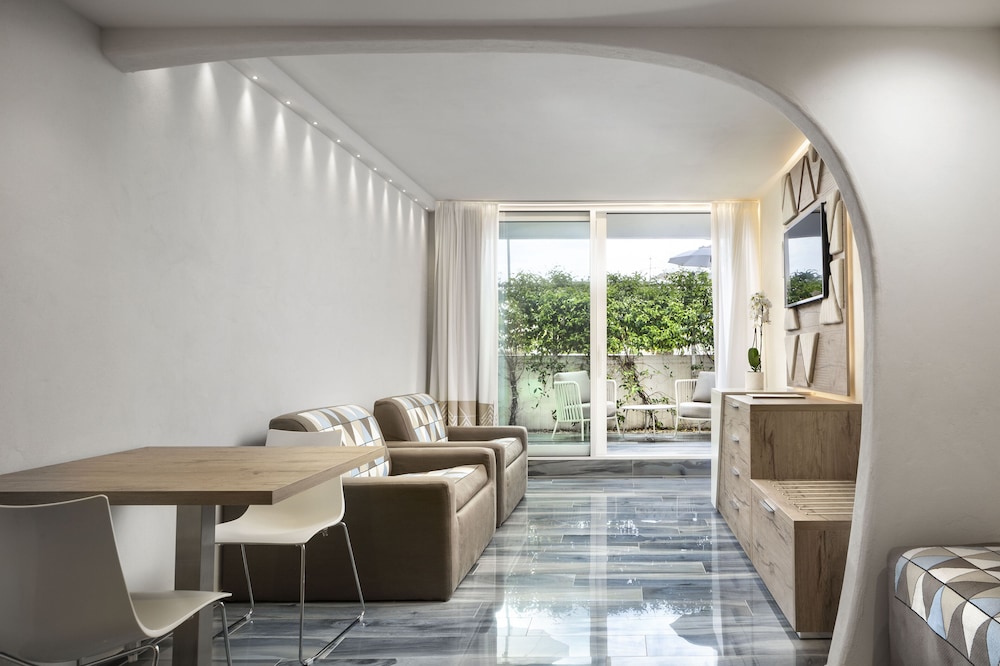 Sandalia Boutique Hotel - Adults Only — Hotel rooms in Arzachena, Sardinia
