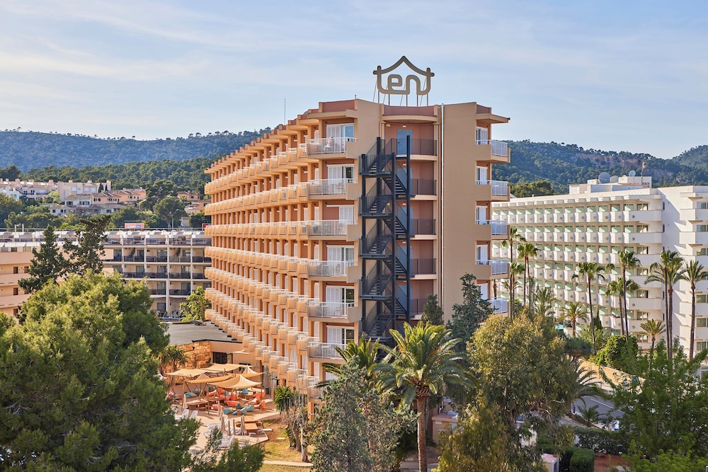 tent Palmanova — Hotel building in Palma Nova, Balearic Islands
