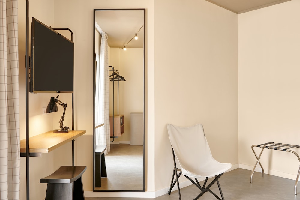 tent Palmanova — Hotel rooms in Palma Nova, Balearic Islands